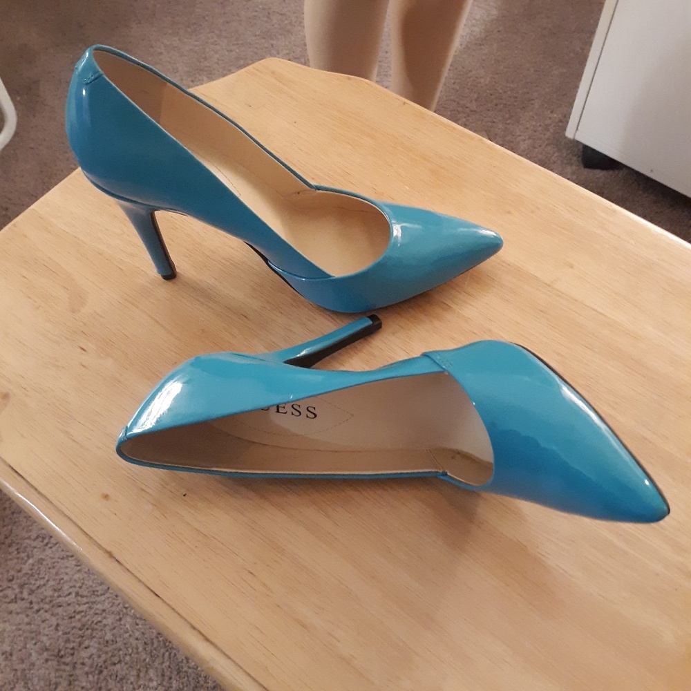 Guess Patent Leather Pumps Size 6M